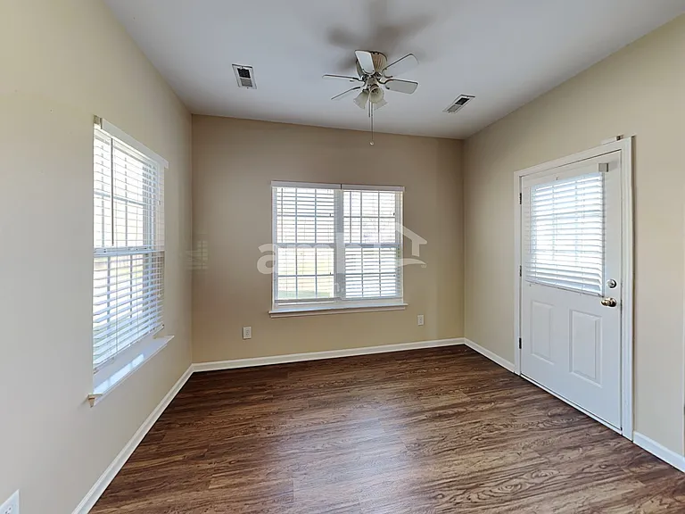 2000 Sweet Gum Ct — Photo 4