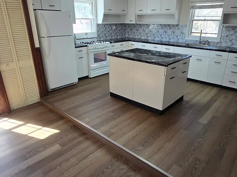 103 N Carlisle St — Photo 2