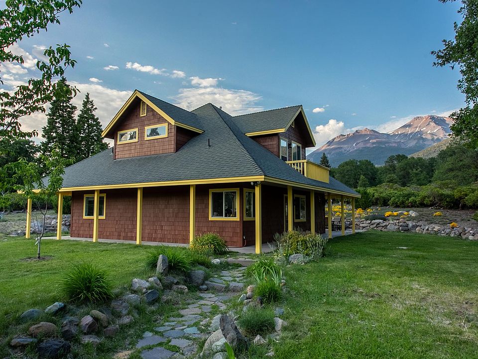 View of house upon driving up to it.