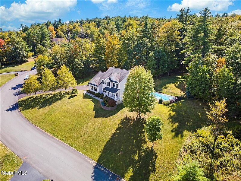 2nd image of 6 Ridgewood Drive