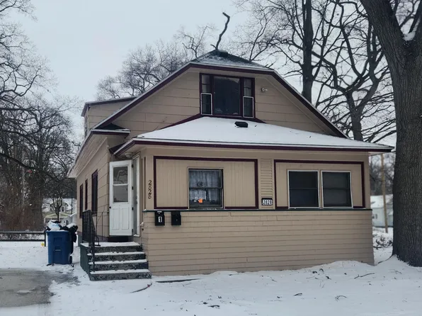 2828 7th St, Muskegon Heights, MI 49444