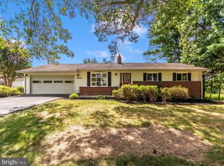 19412 Muncaster Rd, Rockville, MD 20855