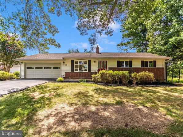 19412 Muncaster Rd, Rockville, MD 20855