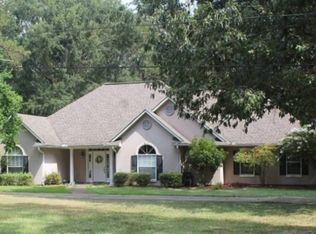 100 Cedar Ln, Many, LA 71449