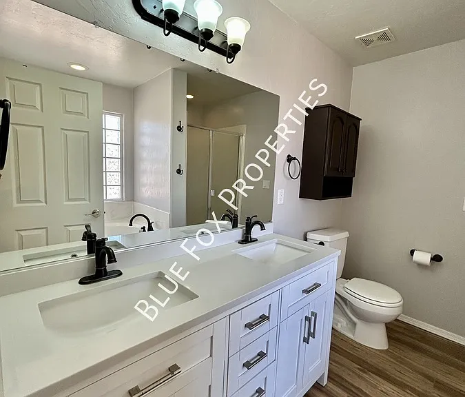 710 W Calle Alta Loma — Photo 24