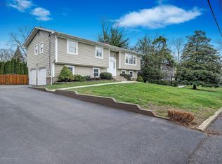 1301 Wedgewood Rd, Wall, NJ 07762