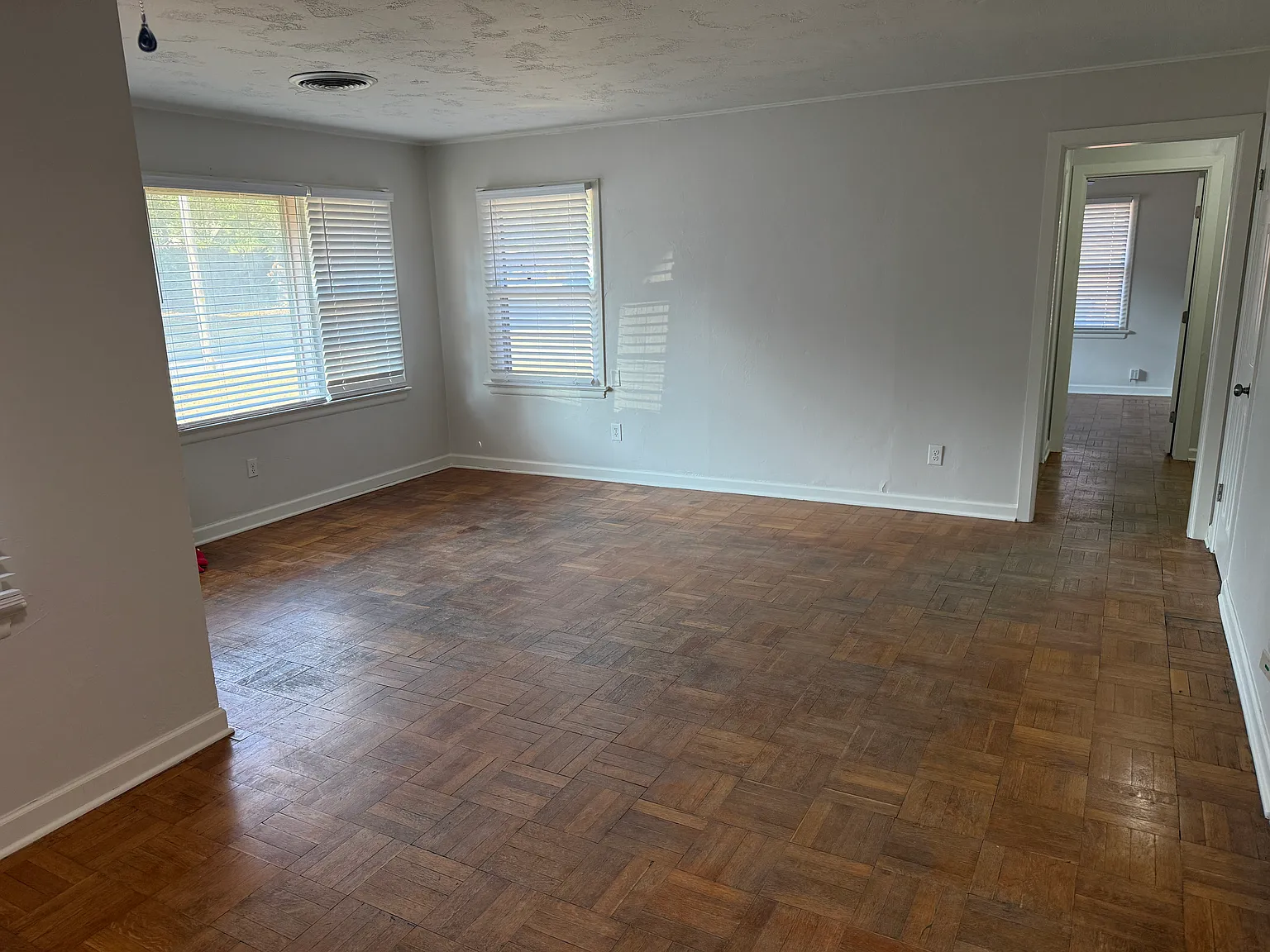 2332 Ashley Dr — Photo 4