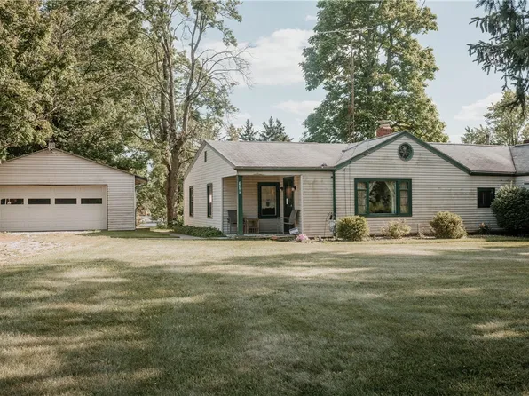 115 Francis Ave, Beaver Falls, PA 15010