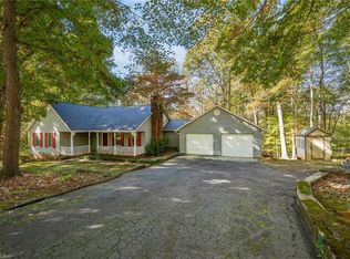 405 Oak St, East Bend, NC 27018