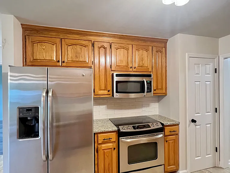 Appliances included