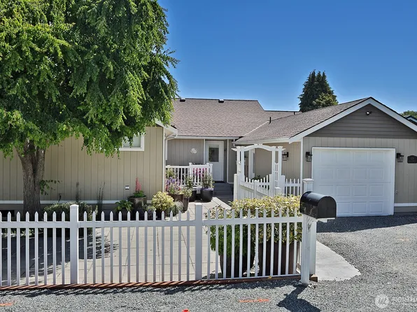 424 Island View Lane, Langley, WA 98260