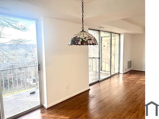 3rd image of 14630 Bauer Dr APT 4
