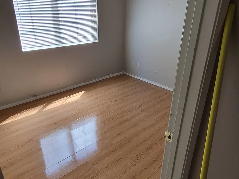 7613 Sea Cliff Way — Photo 4