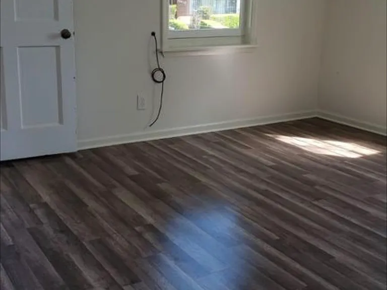 1221 N Palo Alto Ave — Photo 3