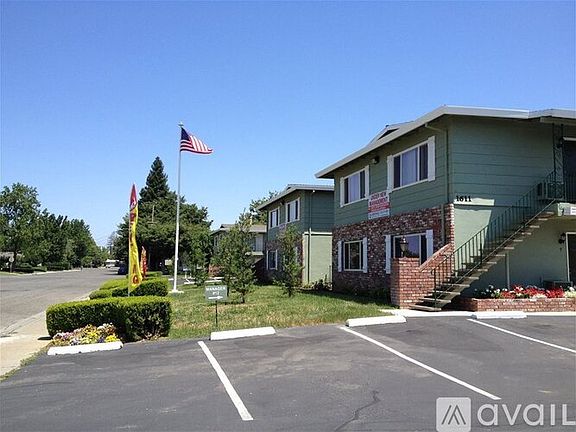 2nd image of 1627 Swezy St APT 30