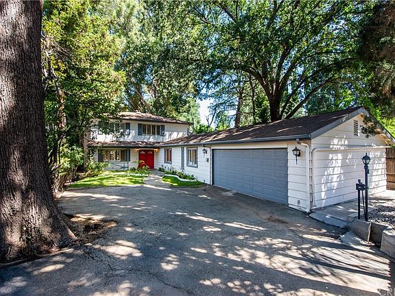 2nd image of 22911 Mariano St