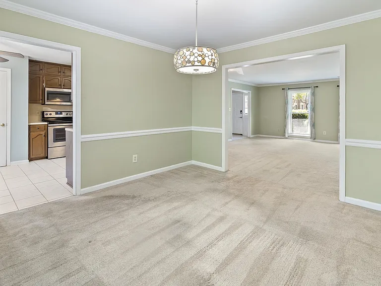 22 Ashford Cir — Photo 13