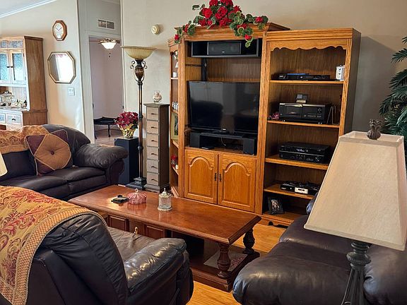 5th image of 256 Country Ln