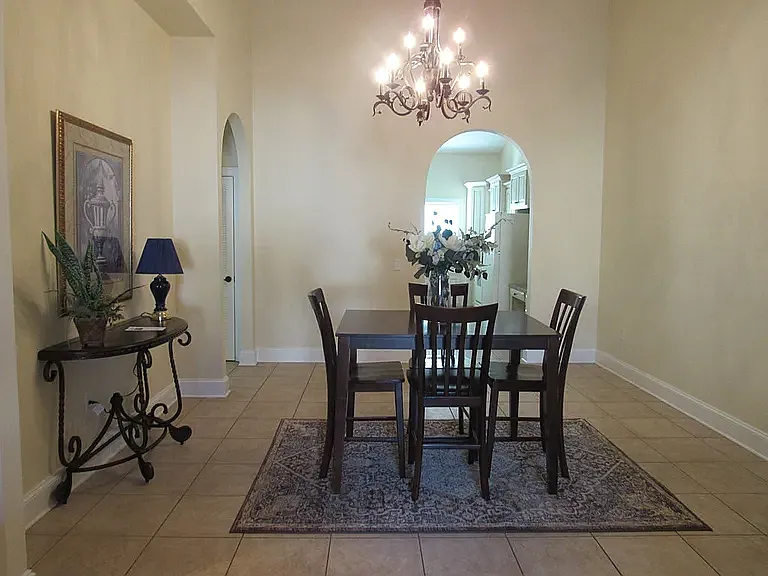 Villa Dr — Photo 12