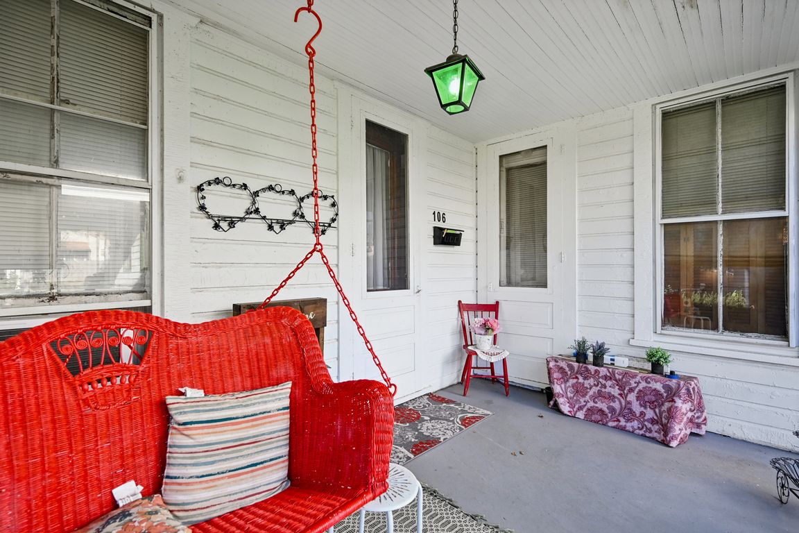 W Race St-S0711-006.jpg