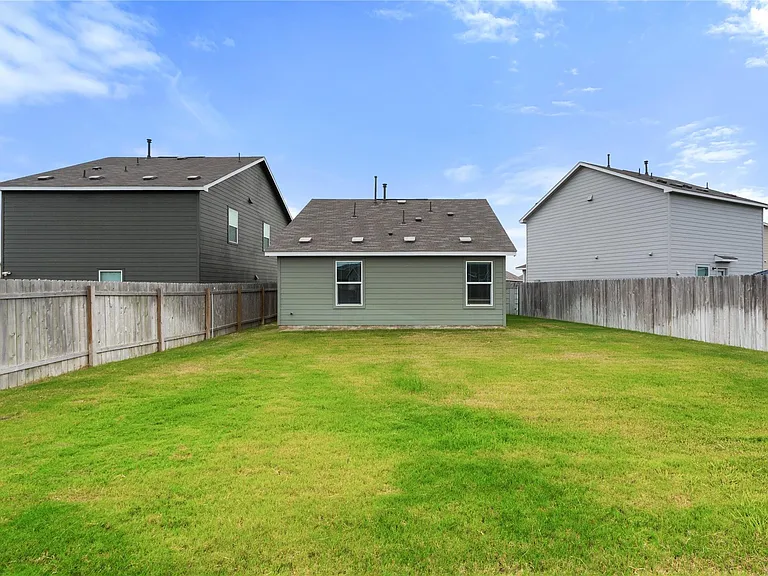 17813 Willacy Cv — Photo 37