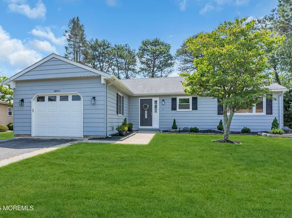 18 Olstins Court, Toms River, NJ 08757