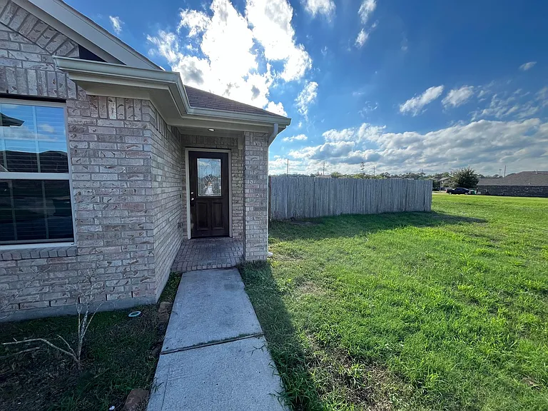 23023 Black Mountain Ash Ct — Photo 3