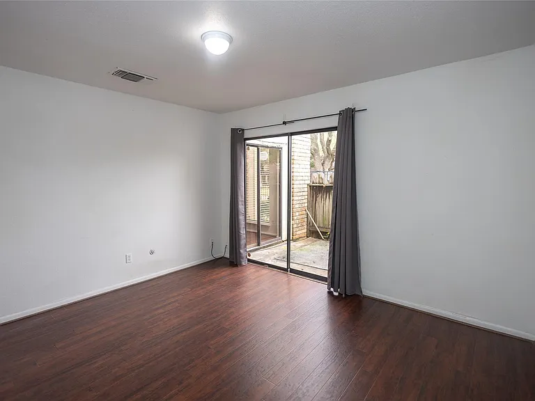 8100 Cambridge St #89 — Photo 15