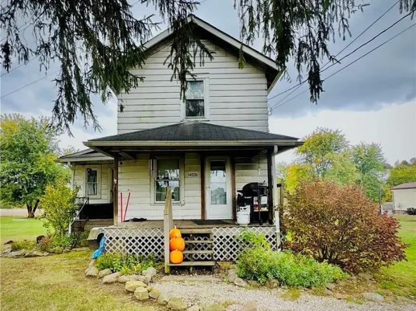 14026 E Gate Ave SW, Newcomerstown, OH 43832