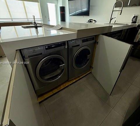 5th image of 7135 Collins Ave APT 814