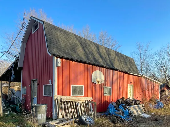 2262 23rd St, Hopkins, MI 49328