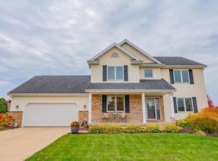 929 Fly Wheel Cir, Deforest, WI 53532