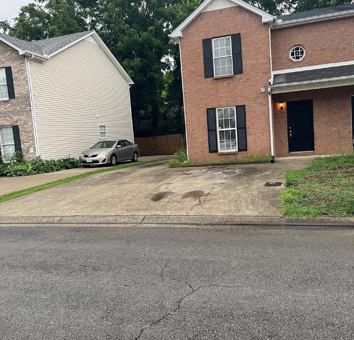 2 bed, 2.5 bath, 1290 sqft, $1,500 — Photo 1
