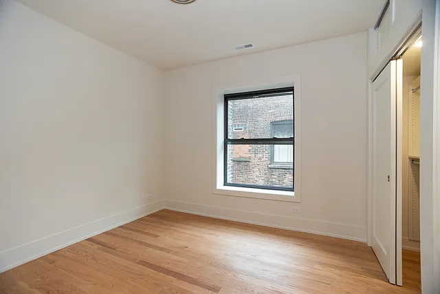 652 W Gordon Ter #1W — Photo 16