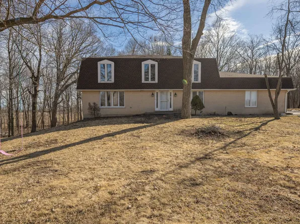 65 Crooked Creek Dr, Yorkville, IL 60560