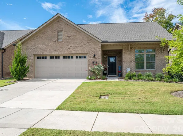 314 Lifestyle Ct, Gastonia, NC 28056