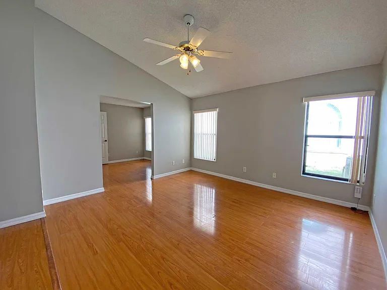 3112 Erskine Dr — Photo 9