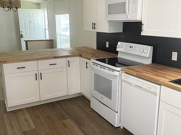 5th image of 350 Varella Ave
