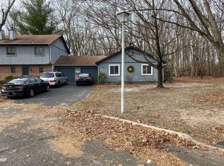 12 Cardinal Ln, Howell, NJ 07731