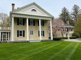 57 Main St #8, Stockbridge, MA 01262