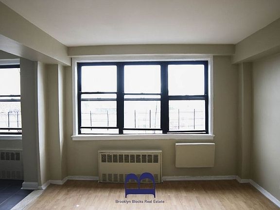 5th image of 65 E 19th St APT 9D