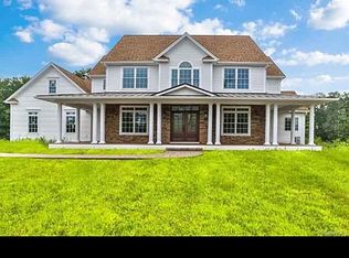 42 Starr Ln, Bethel, CT 06801