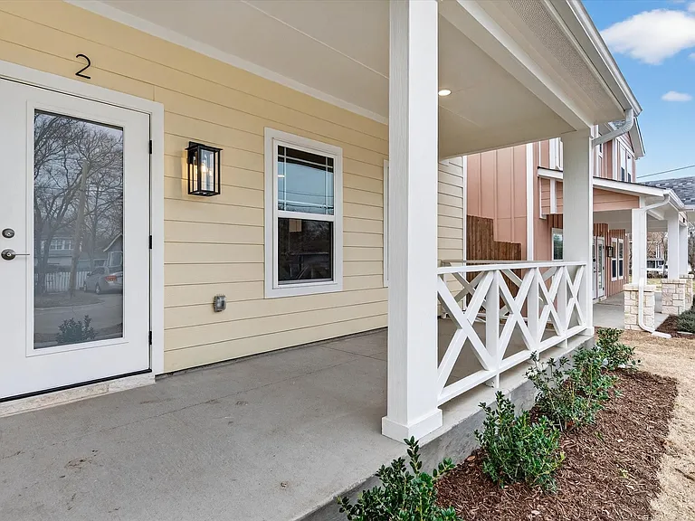 502 E Kimball St #2 — Photo 3