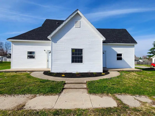 590 A St SE, Linton, IN 47441