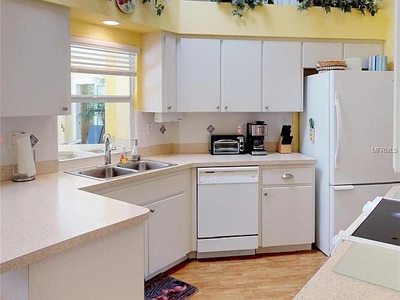 5th image of 18077 Wintergarden Ave