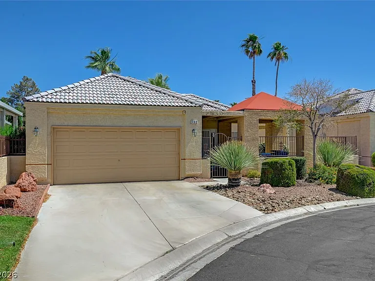 332 Wild Plum Ln — Photo 2