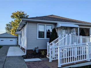 540 Dickerson Rd, Willowick, OH 44095