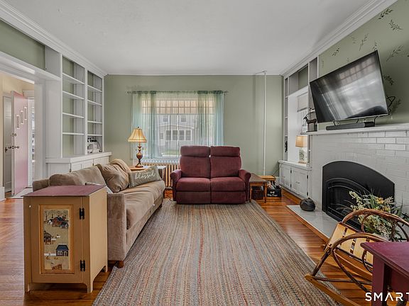 4th image of 53 Gorton Street