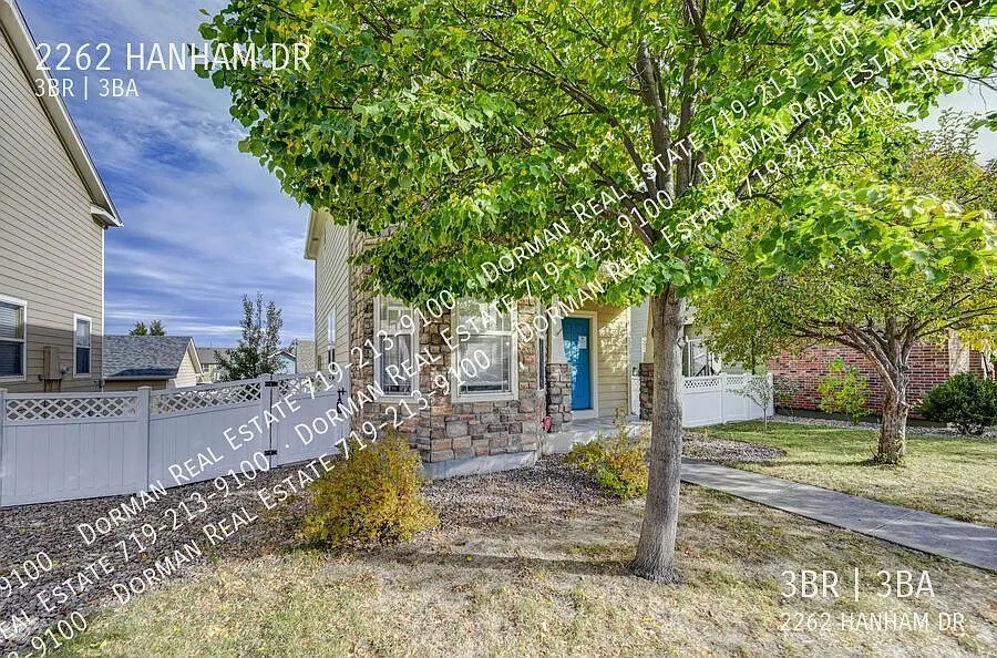 Building Photo - 2262 Hanham Dr
