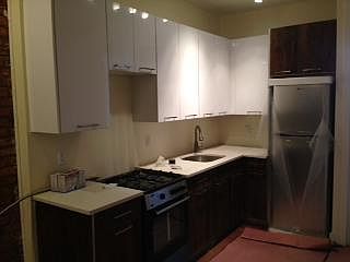 1st image of 801 Saint Johns Pl APT 1R